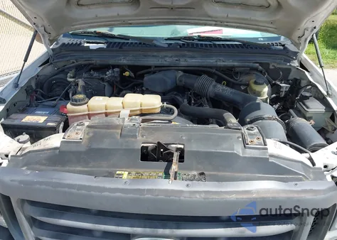 2003 Ford F-350 Xl/Xlt z USA, uszkodzony, nr VIN 3FTSF30L43MB20551